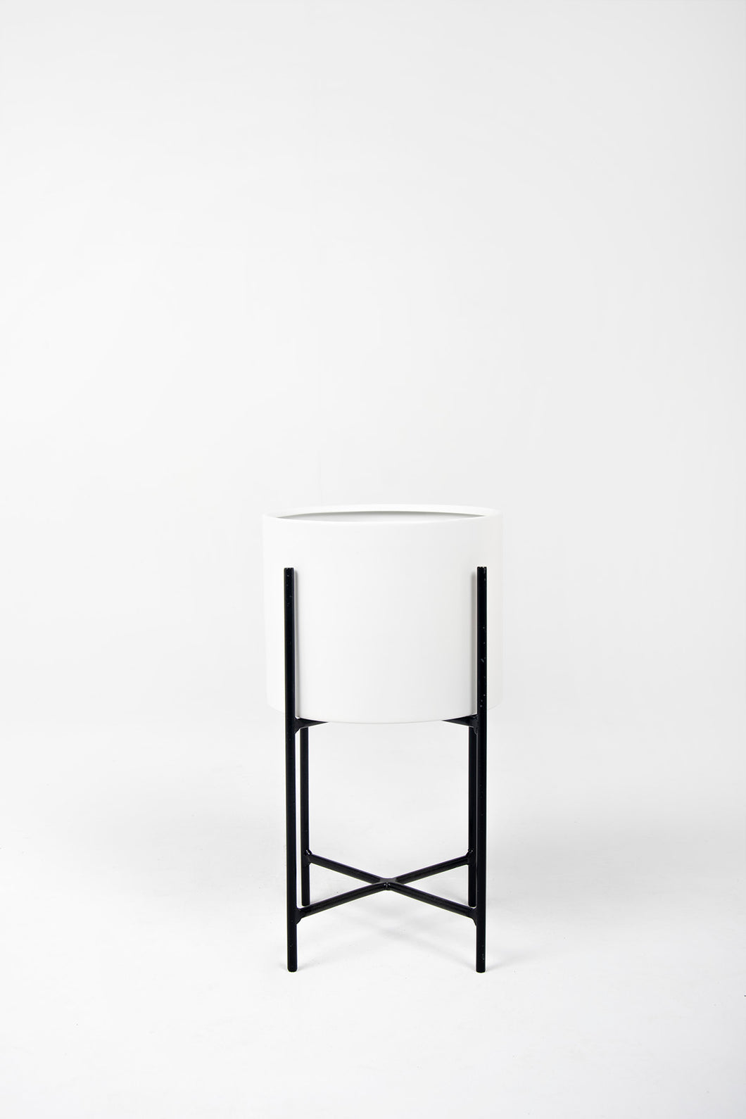 Portaplanta KRUZA 40cms con macetero metálico blanco